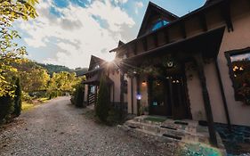 Pensiunea Valea cu Salcâmi